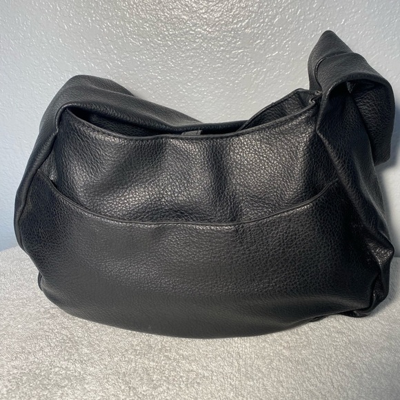 Time and Tru Black Hobo Bag with Knot Detail - Picture 3 of 8